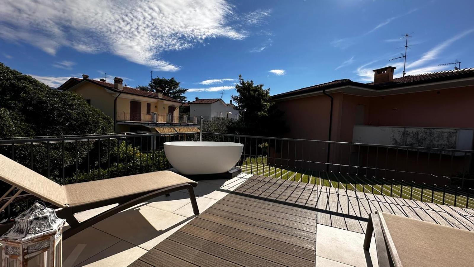 Villa Giulia Rooms & Bike Toscolano Maderno Zewnętrze zdjęcie